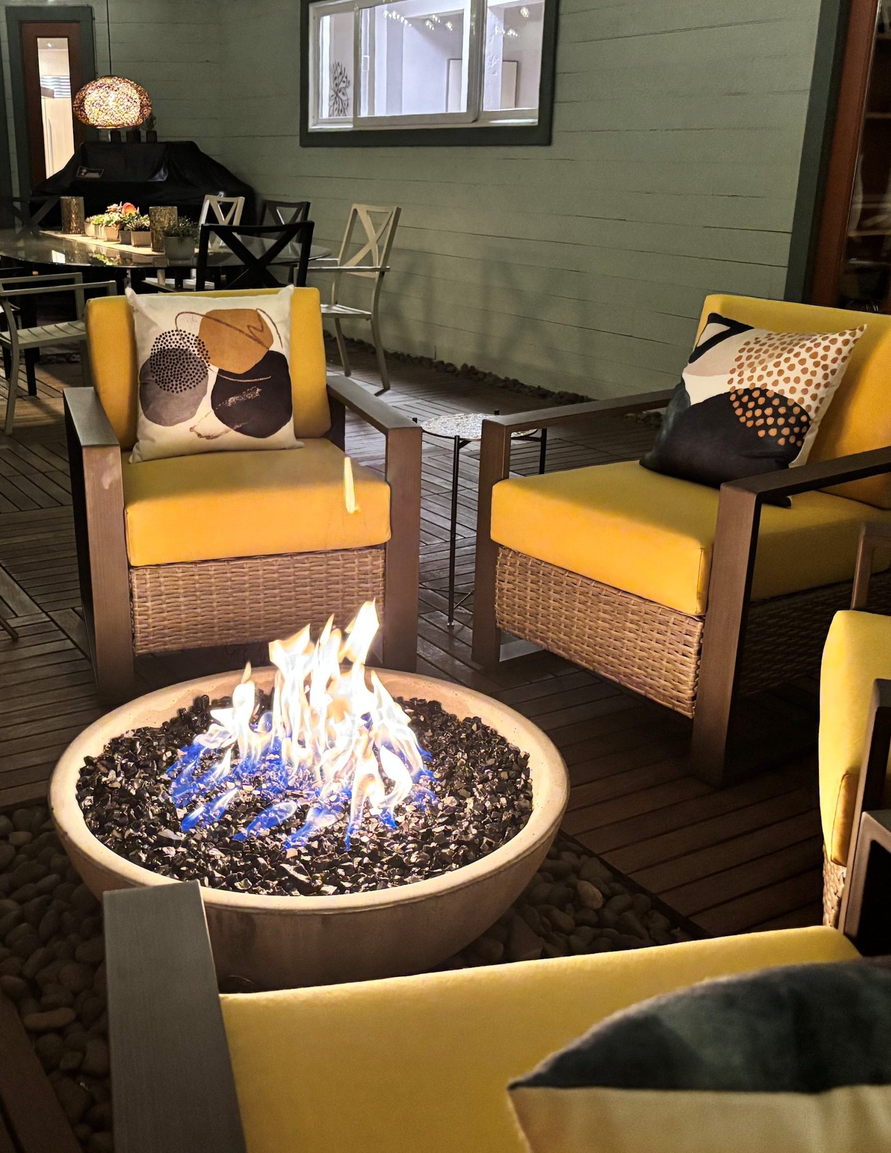 OUTDOOR CUSHIONS NEW - AFTER